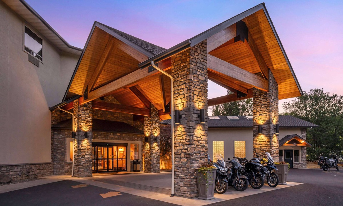 Ahsahka Hotel | Best Western Lodge At River's Edge