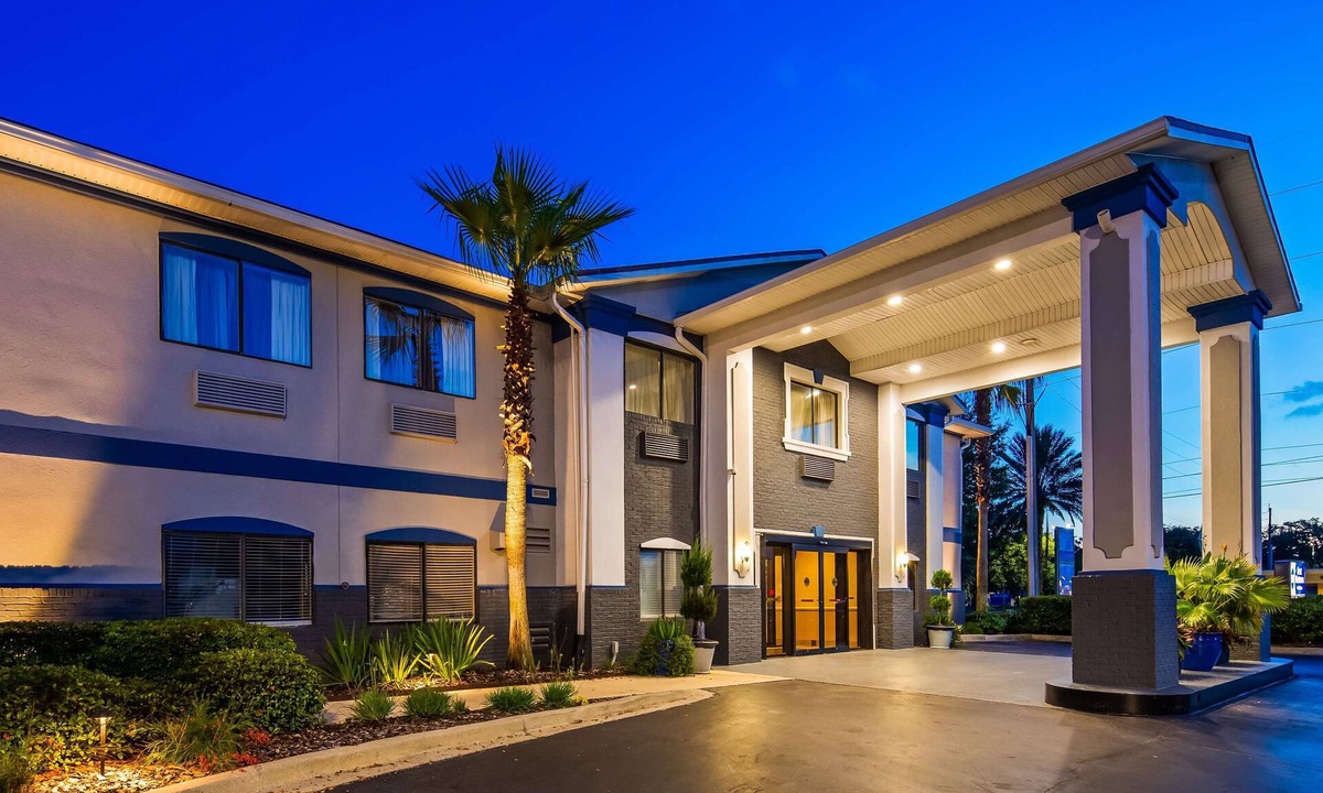 Atlantic Beach Hotel | Best Western Mayport Inn & Suites