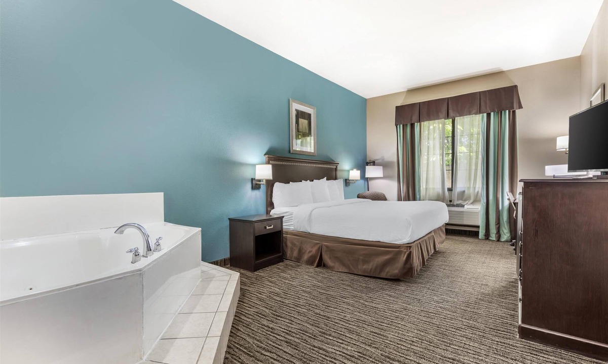 Mineola Hotel | Best Western Mineola Inn