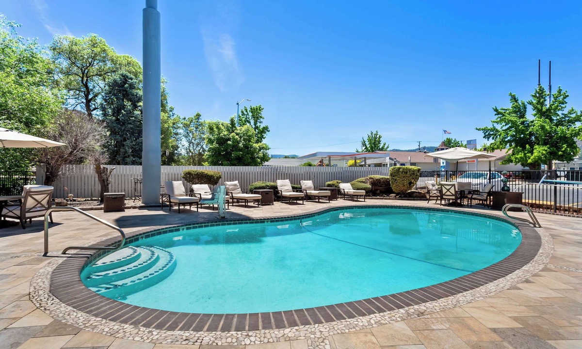 Yreka Hotel | Best Western Miner's Inn