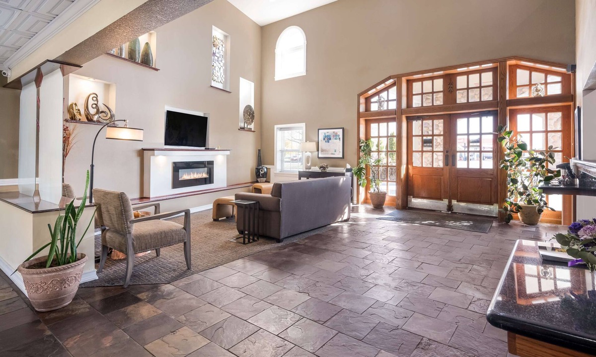 Springville Hotel | Best Western Mountain View Inn