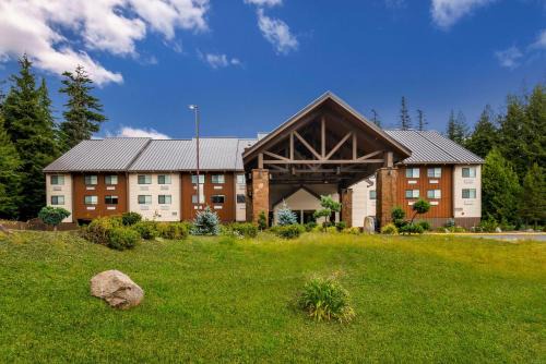 Government Camp Hotel | Best Western Mt. Hood Inn