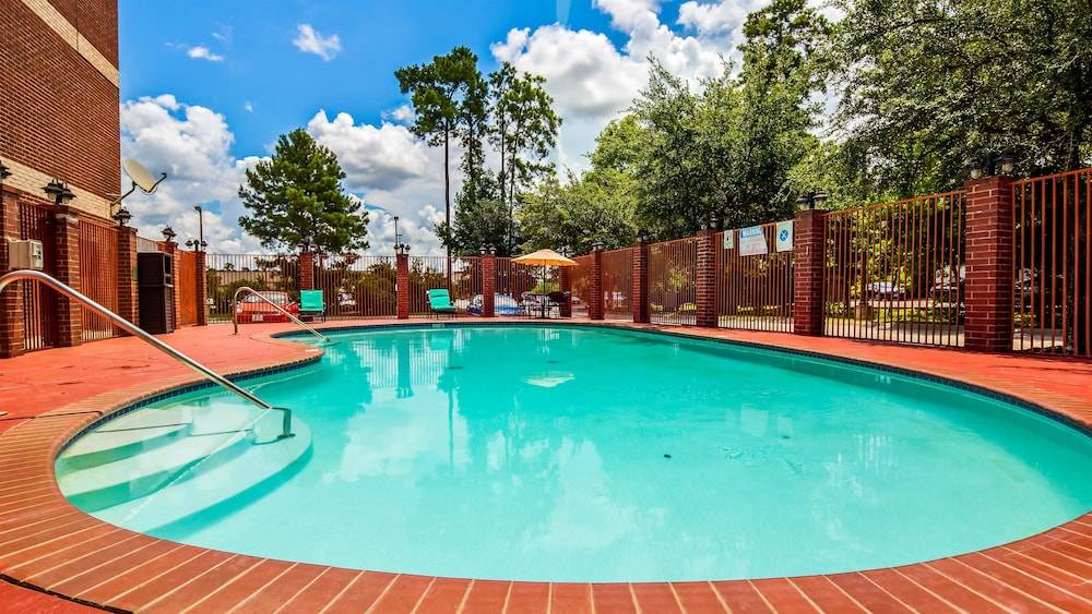 College Park Hotel | Best Western Plus The Woodlands