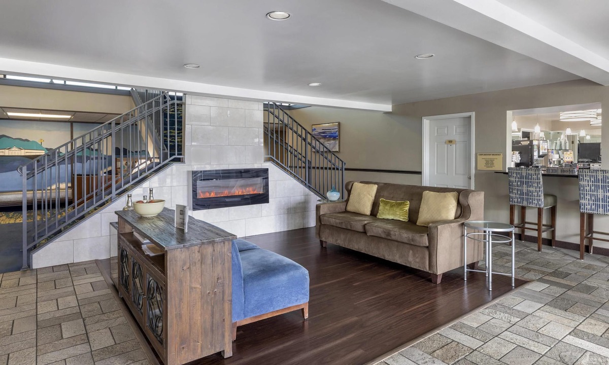 Frankfort Hotel | Best Western Parkside Inn