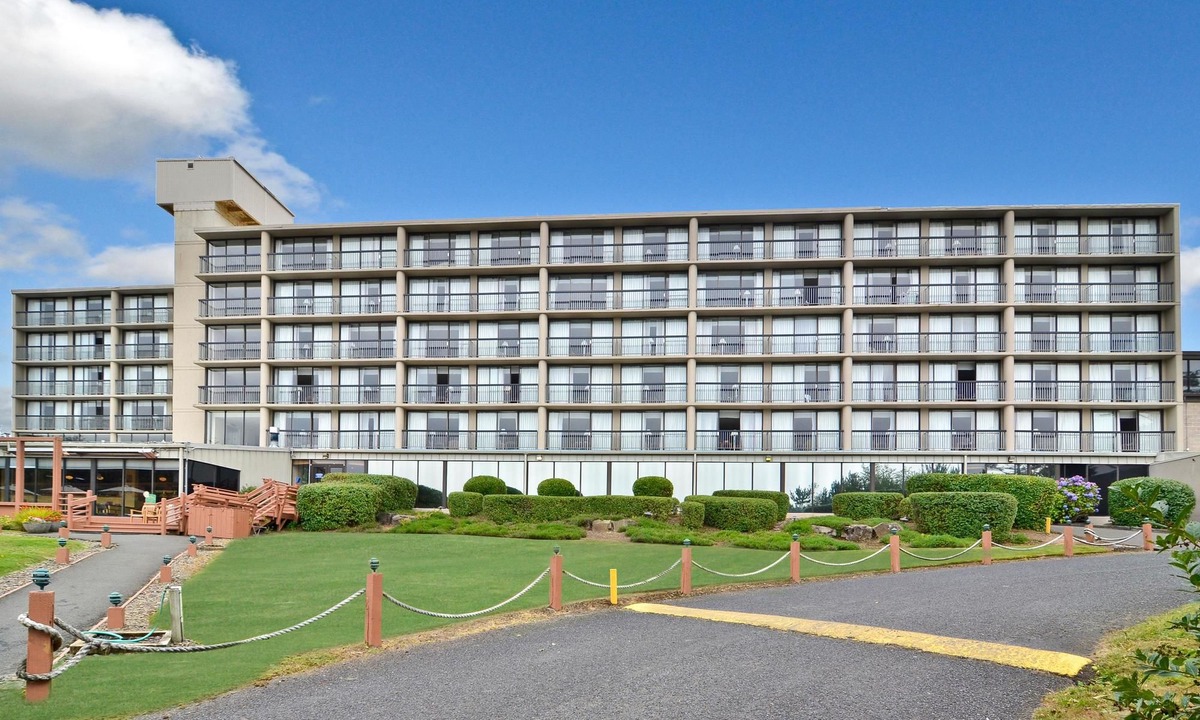 Newport Hotel | Best Western Plus Agate Beach Inn