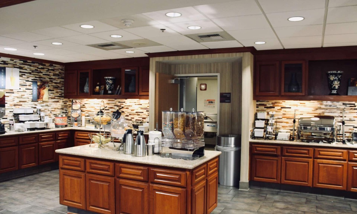 Colton Hotel | Best Western Plus Arrowhead Hotel