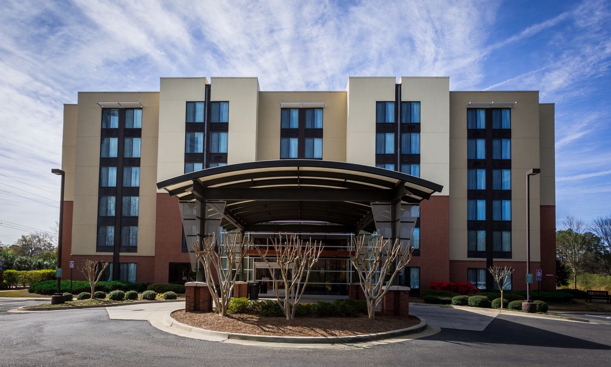 Augusta Hotel | Best Western Plus Augusta North Inn & Suites
