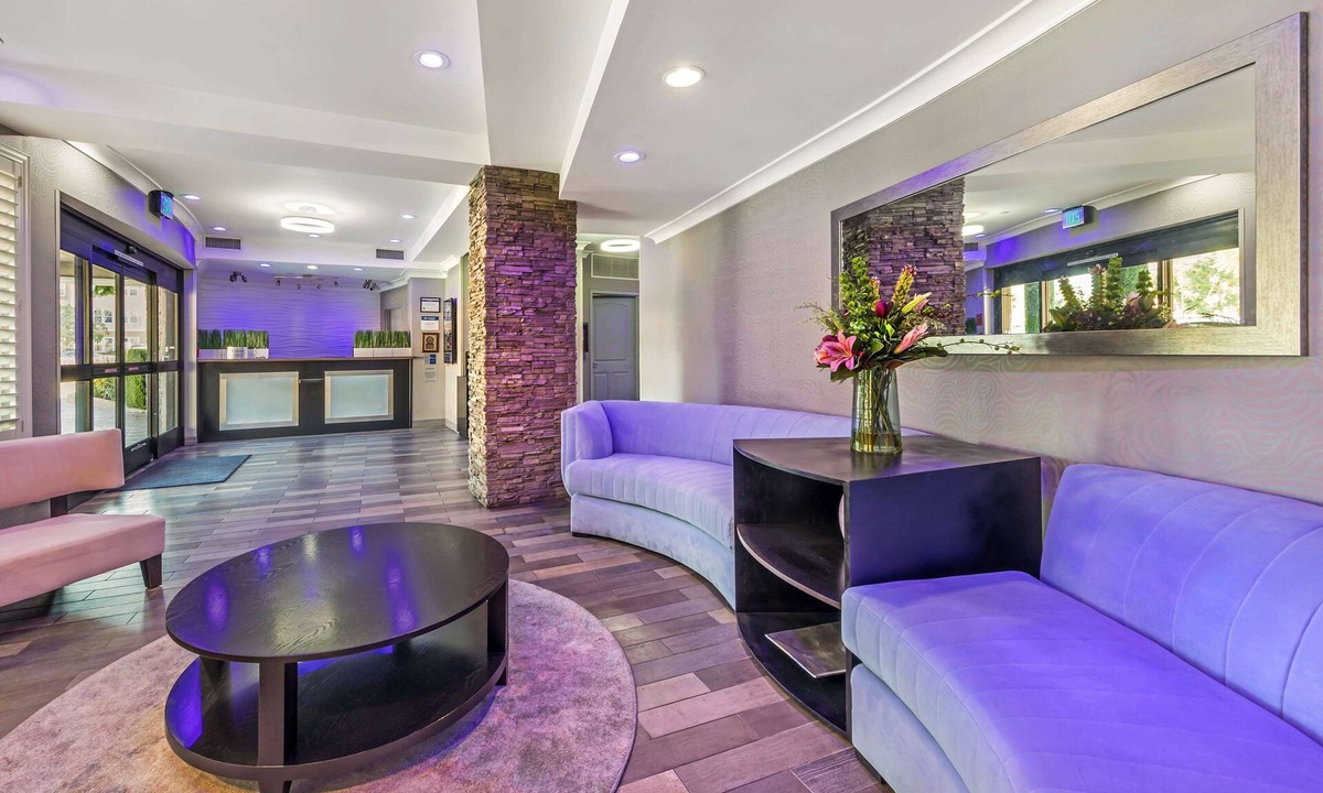 Delthorne Hotel | Best Western Plus Avita Suites