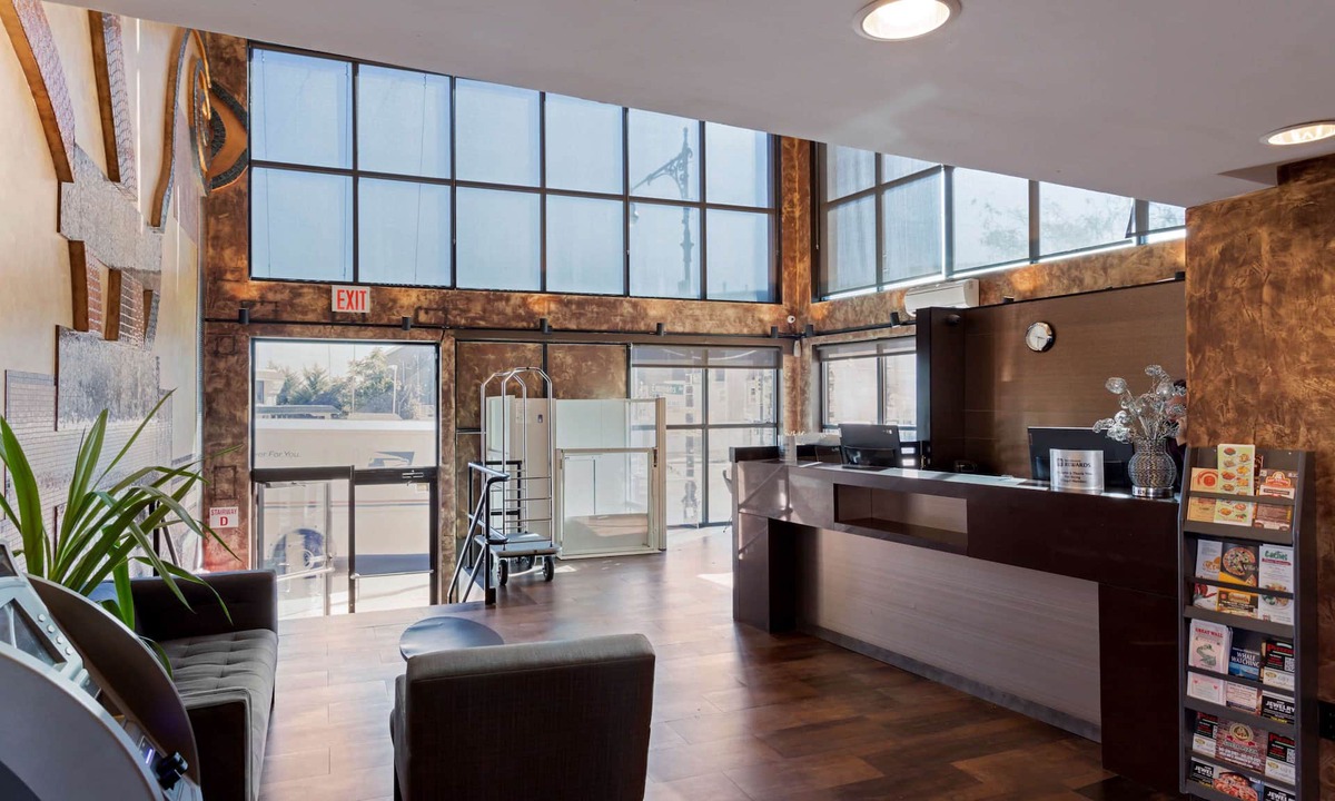 Sheepshead Bay Hotel | Best Western Plus Brooklyn Bay Hotel