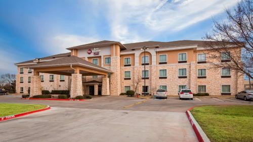 Forney Hotel | Best Western Plus Christopher Inn & Suites