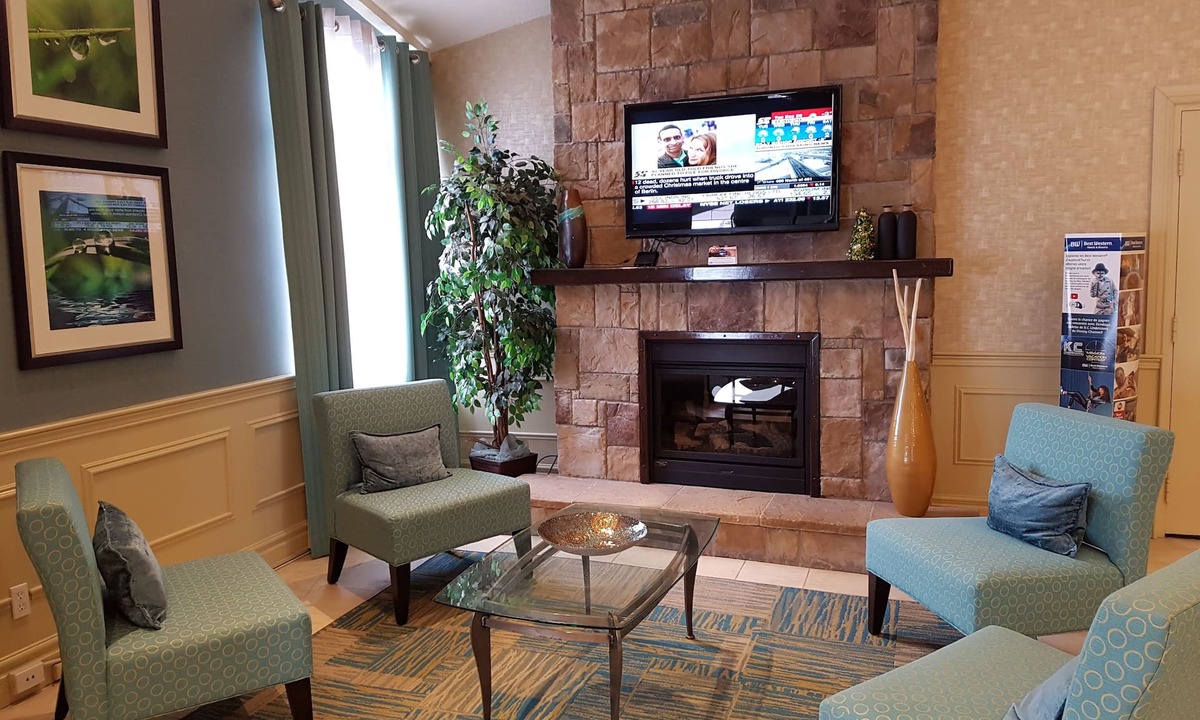 Oshawa Hotel | Best Western Plus Durham Hotel & Conference Centre