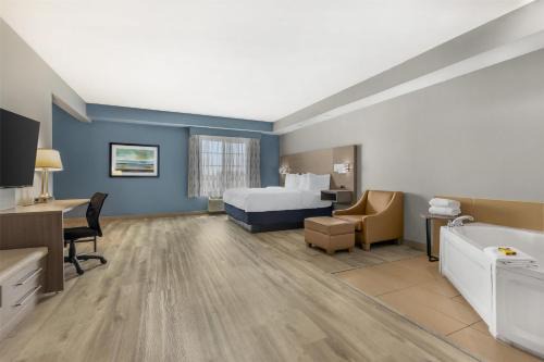 Forest Hill Hotel | Best Western Plus Fort Worth Forest Hill Inn & Suites