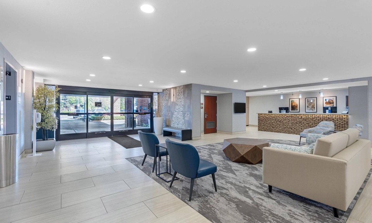 Roosevelt Hotel | Best Western Plus Fresno Airport Hotel
