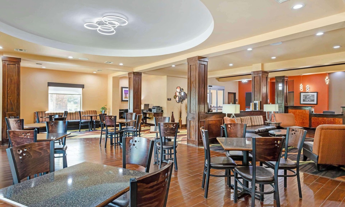 Goliad Hotel | Best Western Plus Goliad Inn & Suites