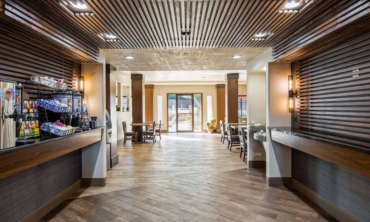 Stone Oak Hotel | Best Western Plus Hill Country Suites