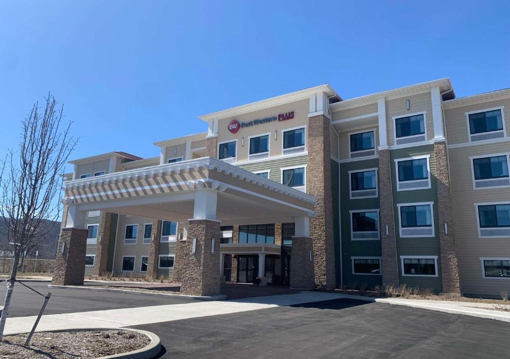 Horseheads Hotel | Best Western Plus Horseheads - Elmira