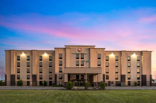 Jonesboro Hotel | Best Western Plus- Jonesboro