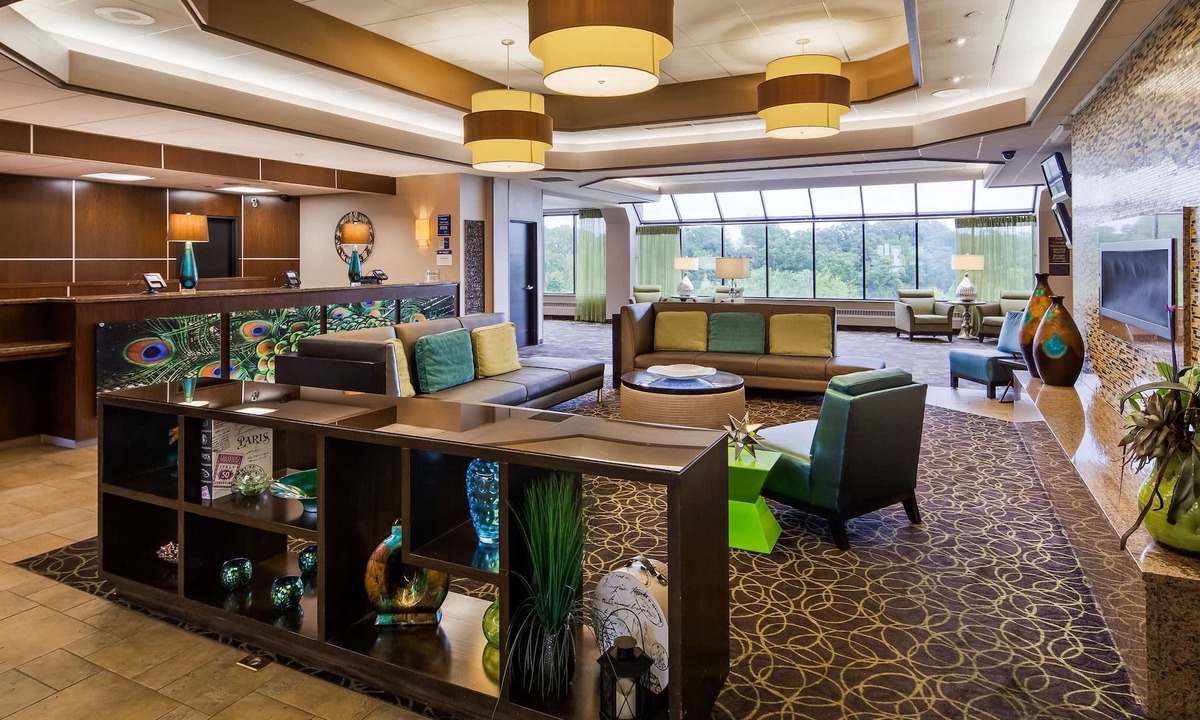 Downtown Hotel | Best Western Plus Kelly Inn