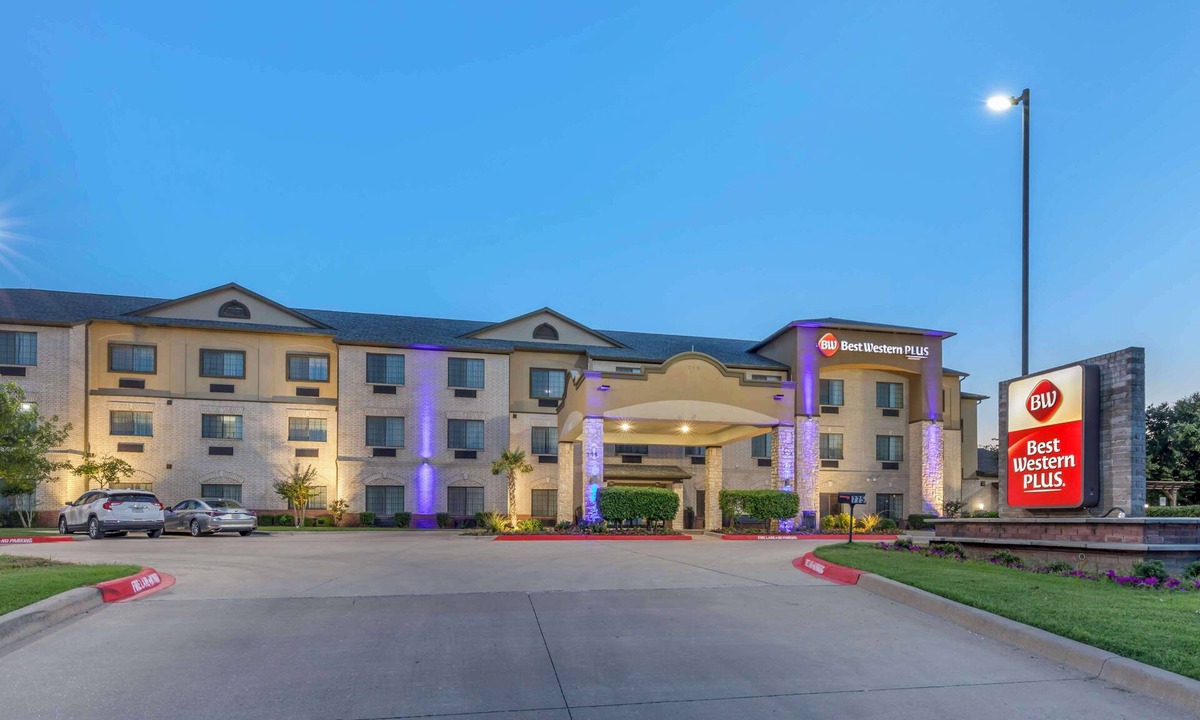 South Arlington Hotel | Best Western Plus Mansfield Inn & Suites