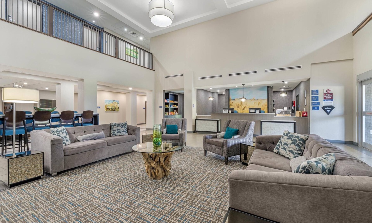 McPherson Hotel | Best Western Plus McPherson