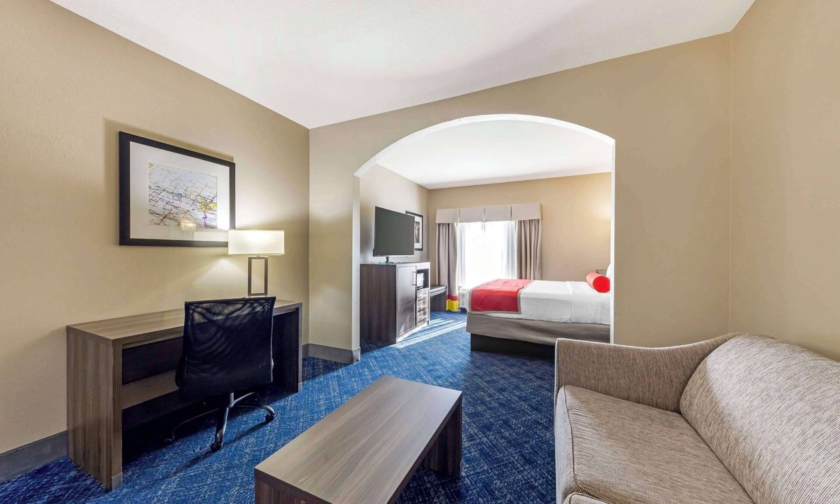 Midwest City Hotel | Best Western Plus Midwest City Inn & Suites