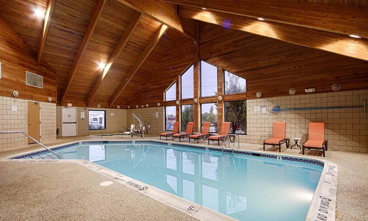 Bear Hotel | Best Western Plus Newark/Christiana Inn