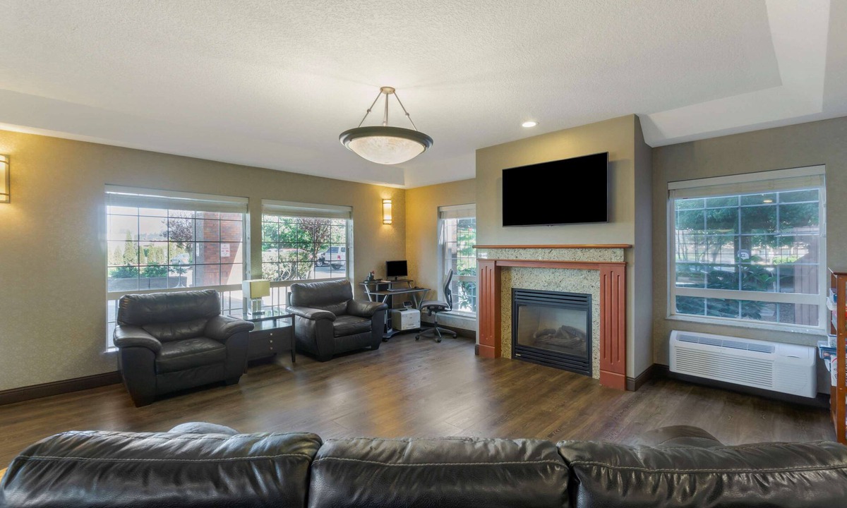 Chehalis Hotel | Best Western Plus Park Place Inn & Suites