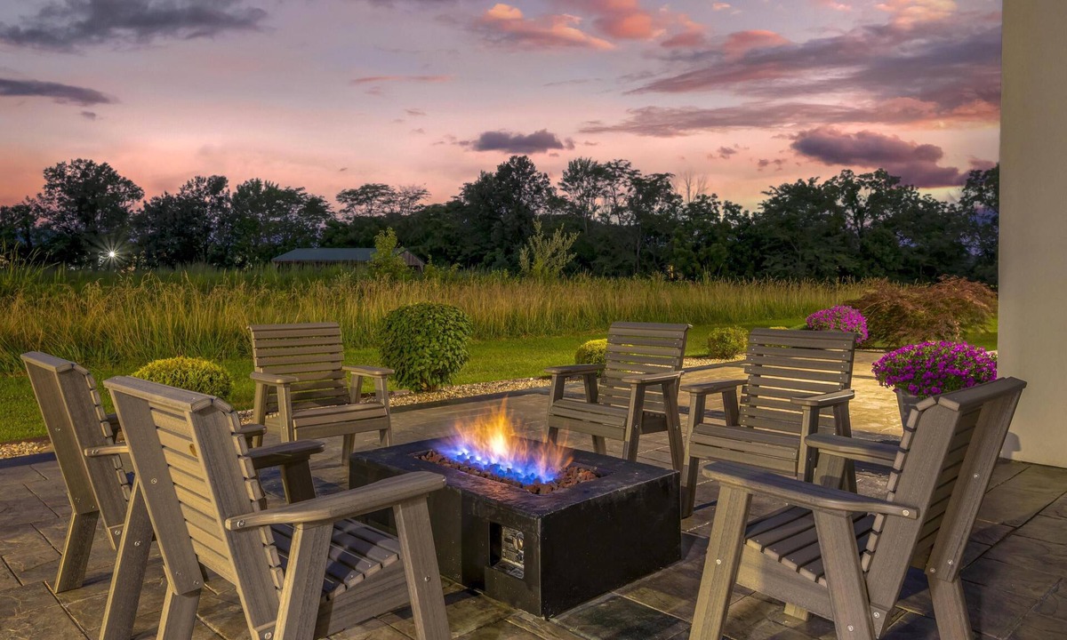 Olney Hotel | Best Western Plus Parkside Inn & Suites