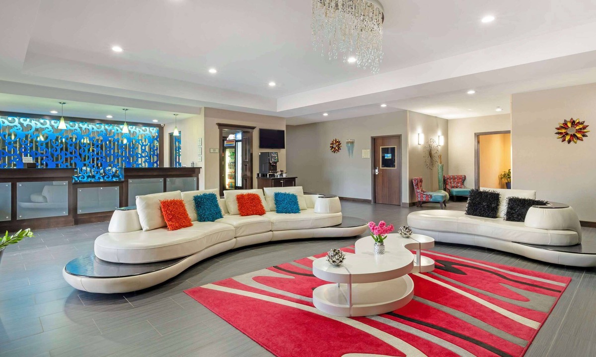 Pleasanton Hotel | Best Western Plus Pleasanton Hotel