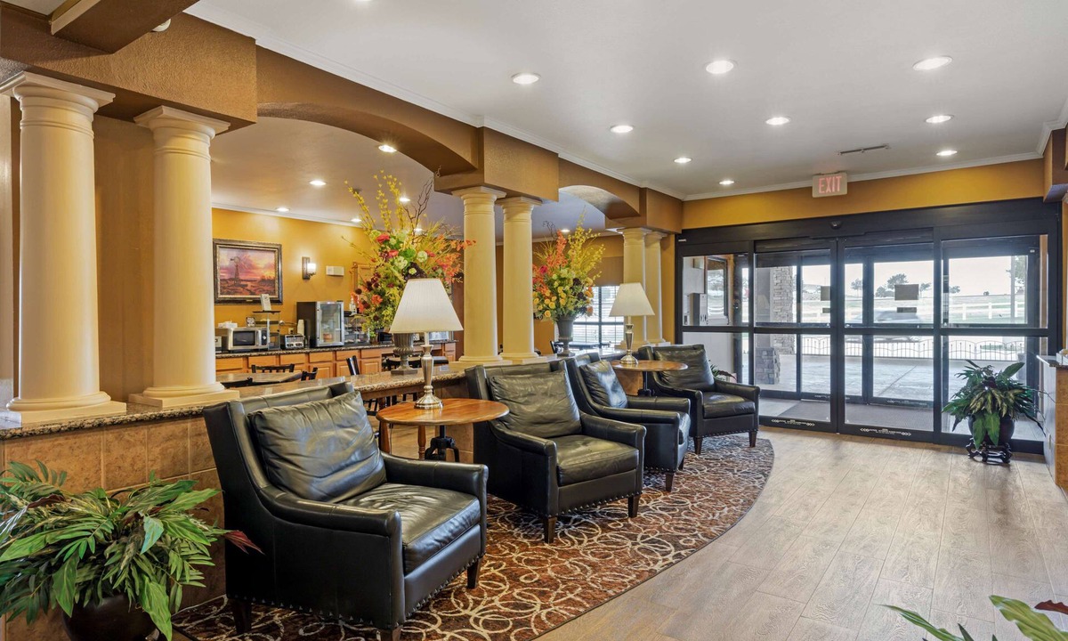 Clarendon Hotel | Best Western Plus Red River Inn