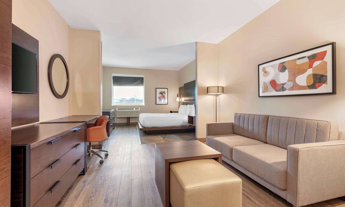 Brownwood Hotel | Best Western Plus Riata