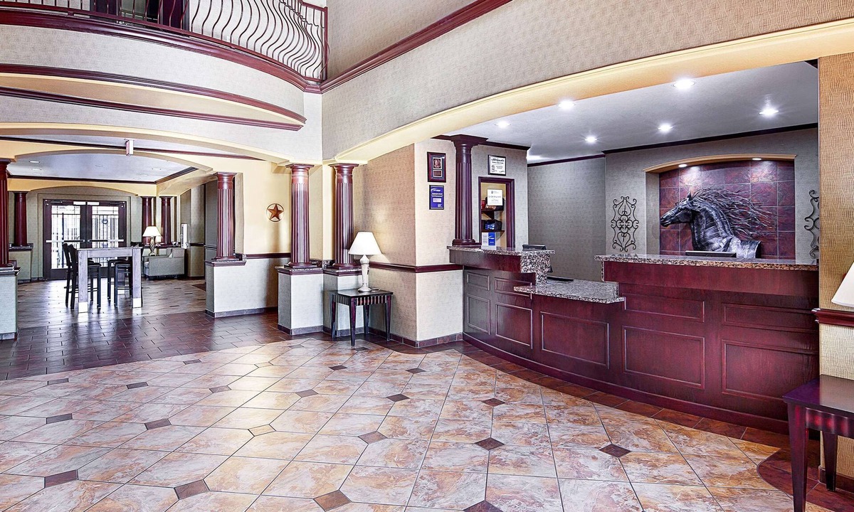 Athens Hotel | Best Western Plus Royal Mountain Inn & Suites