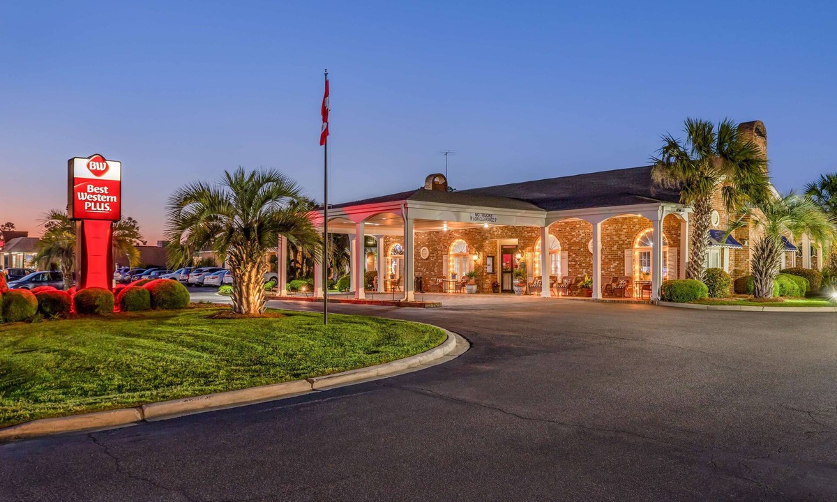 Santee Hotel | Best Western Plus Santee Inn