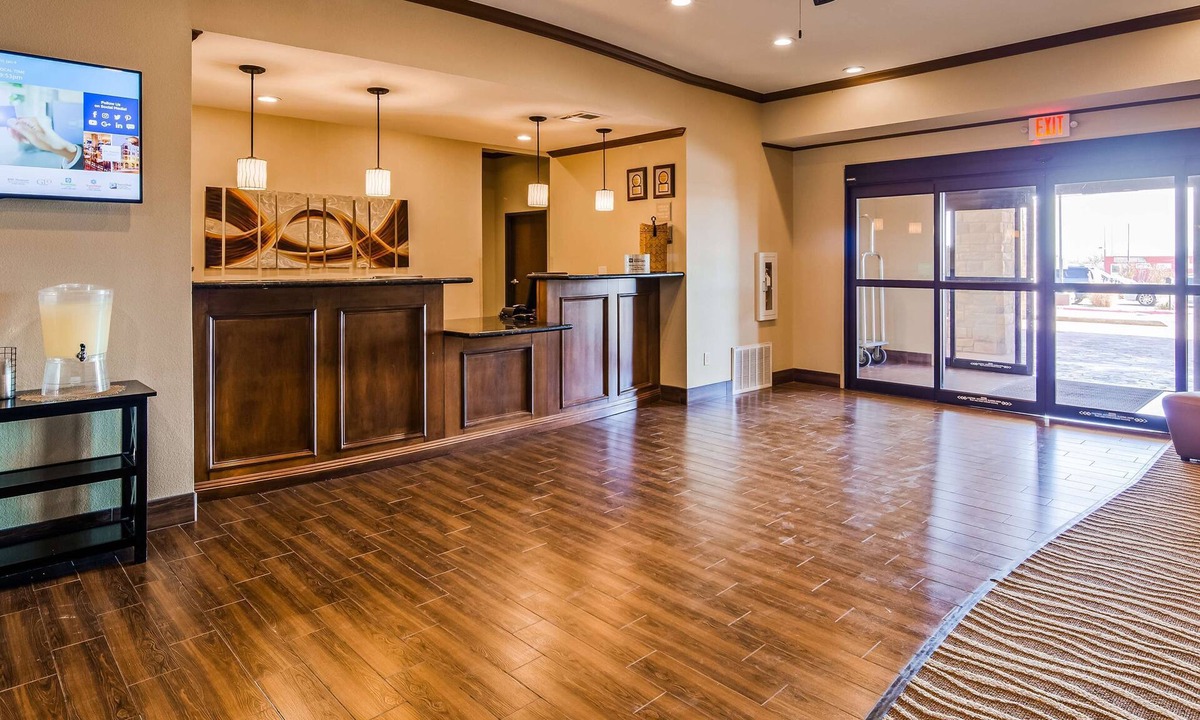Seminole Hotel | Best Western Plus Seminole Hotel & Suites