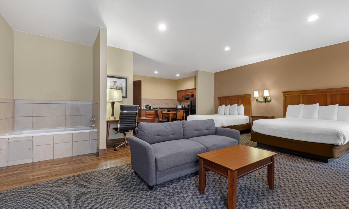 Shamrock Hotel | Best Western Plus Shamrock Inn & Suites