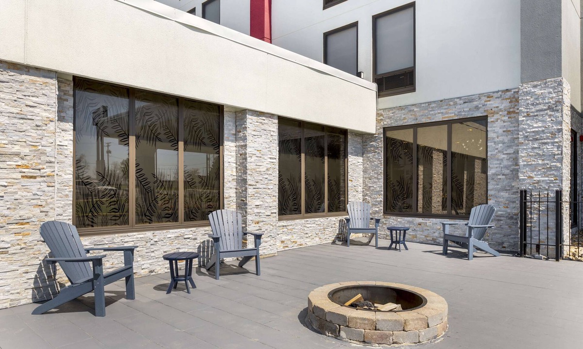 South Holland Hotel | Best Western Plus South Holland/Chicago Southland