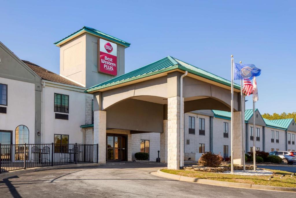 South Hill Hotel | Best Western Plus South Hill Inn