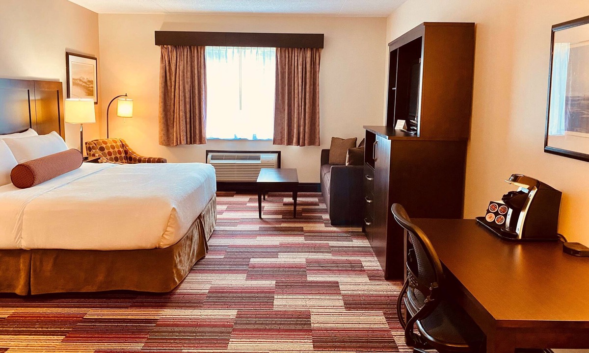 London Hotel | Best Western Plus Stoneridge Inn & Conference Centre