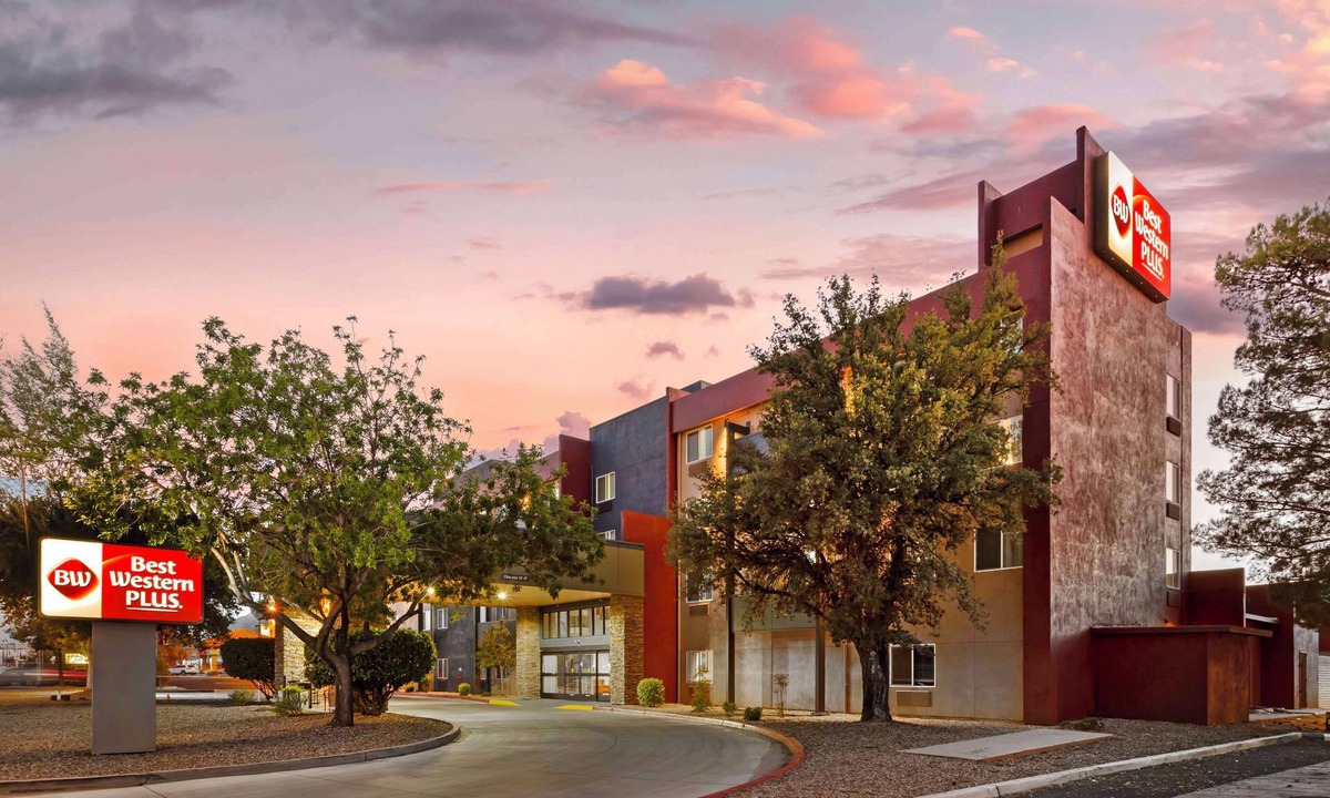 Sierra Vista Hotel | Best Western Plus Sun Canyon