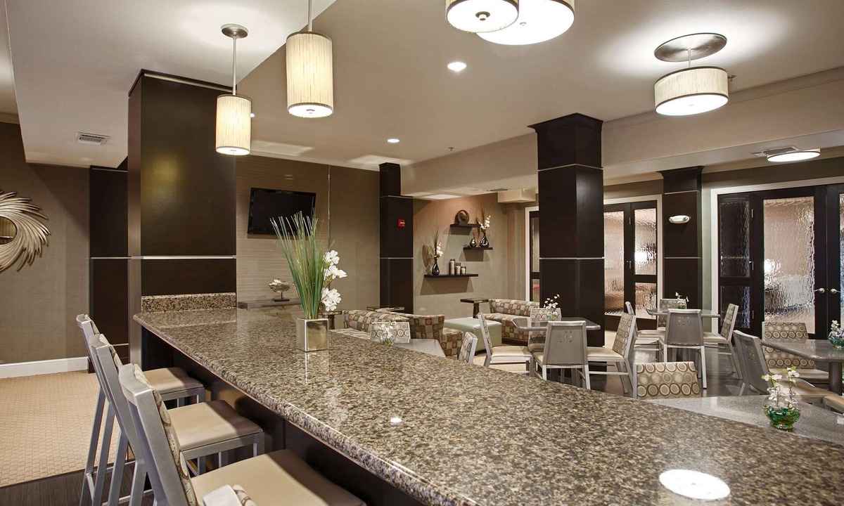 Texarkana Hotel | Best Western Plus Texarkana Inn & Suites
