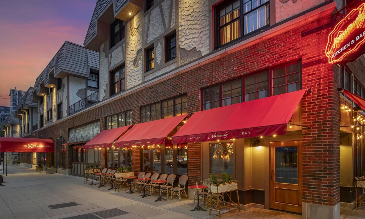Downtown Minneapolis Hotel | Best Western Plus The Normandy Inn & Suites