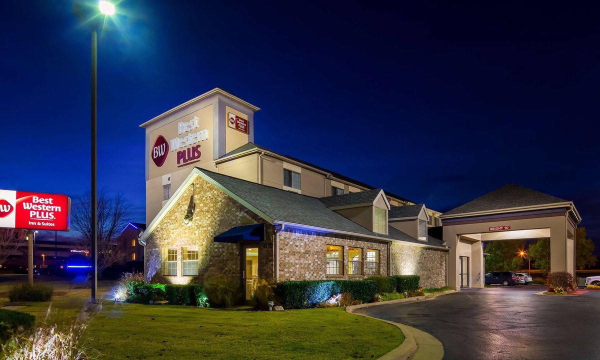 Tulsa Hotel | Best Western Plus Tulsa Inn & Suites