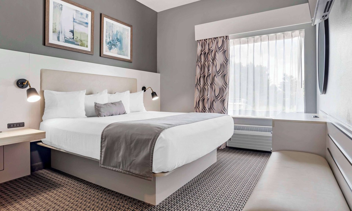 Demopolis Hotel | Best Western Plus Two Rivers Hotel & Suites