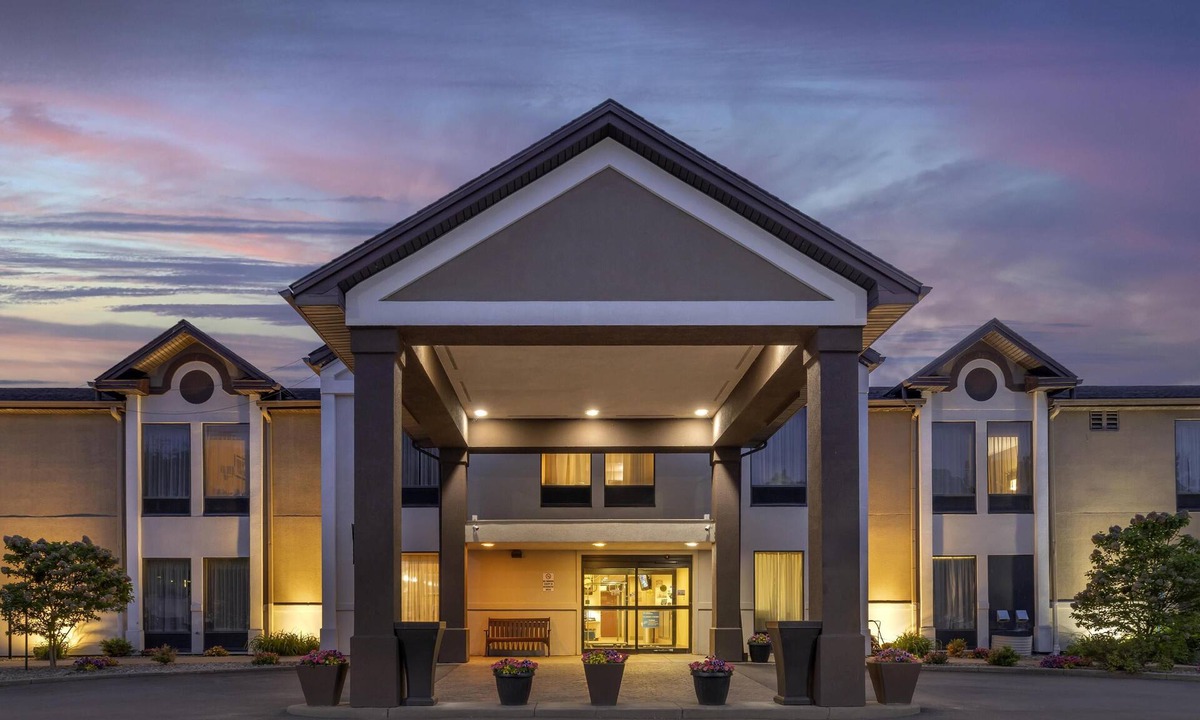 Olean Hotel | Best Western Plus University Inn