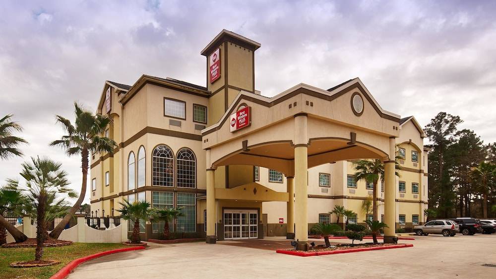 New Caney Hotel | Best Western Plus New Caney Inn & Suites