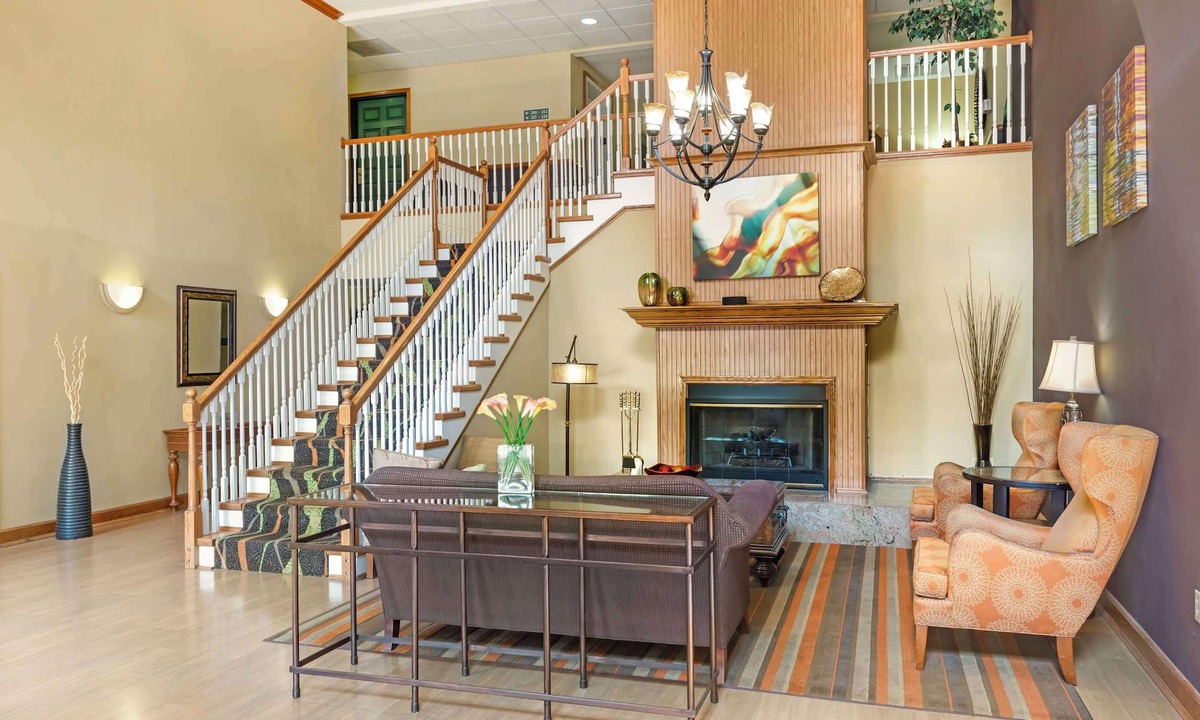 Bellmead Hotel | Best Western Plus Waco North