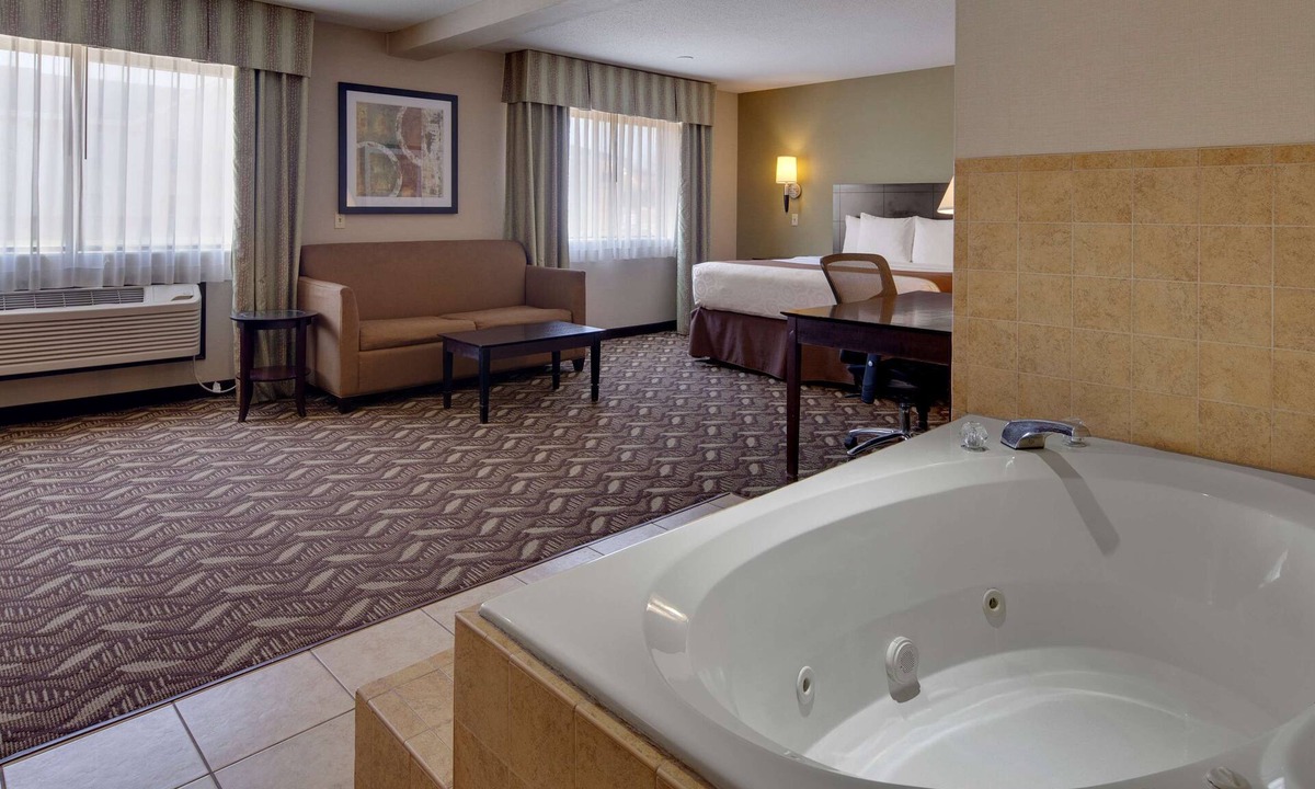 Pontiac Hotel | Best Western Pontiac Inn