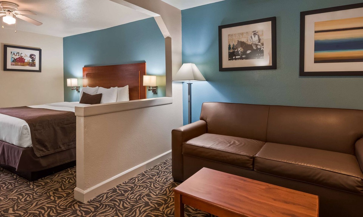 Gonzales Hotel | Best Western Regency Inn & Suites