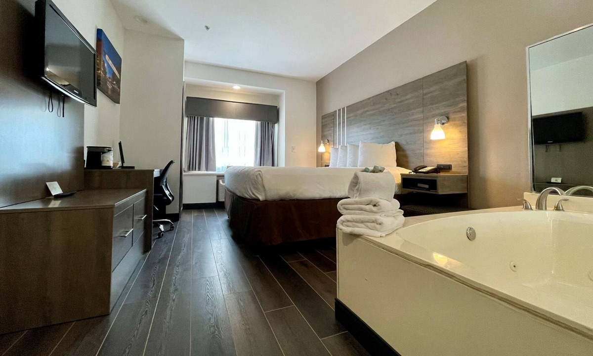 Roanoke Hotel | Best Western Roanoke Inn & Suites