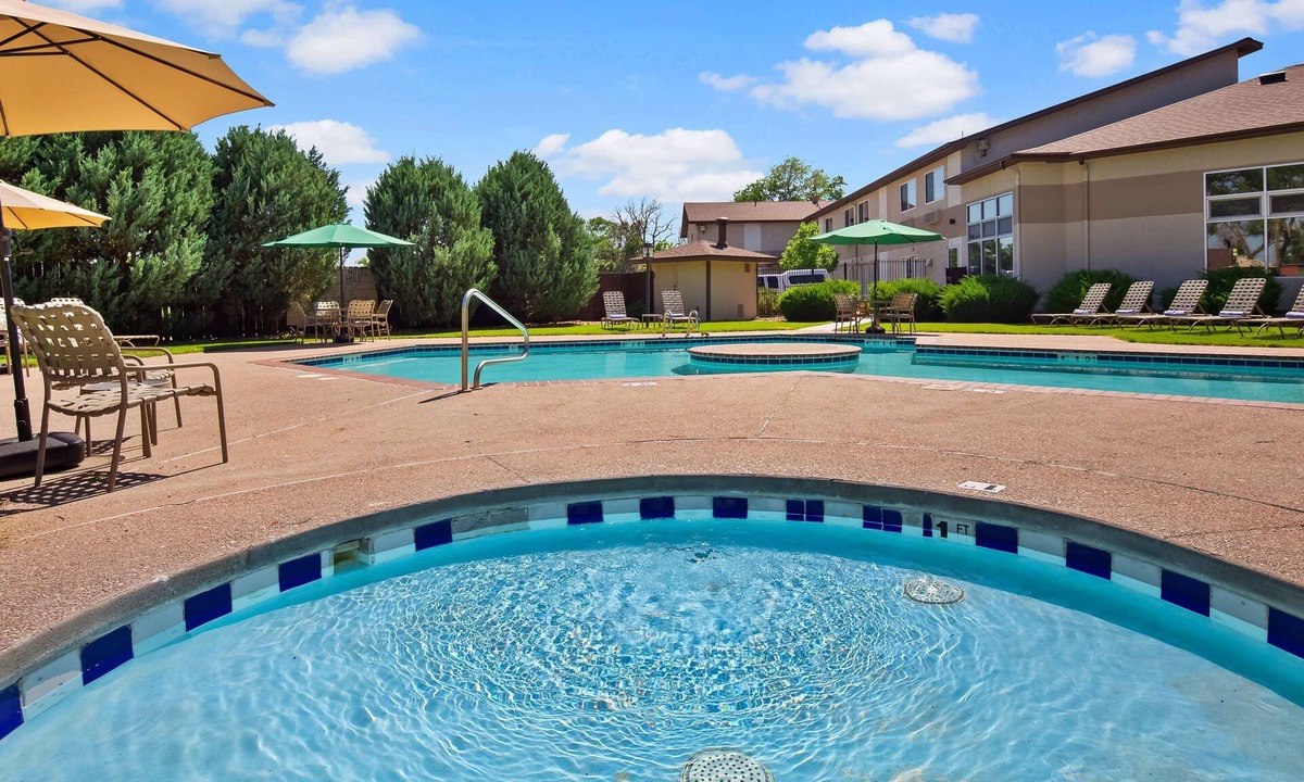 Sterling Hotel | Best Western Sundowner